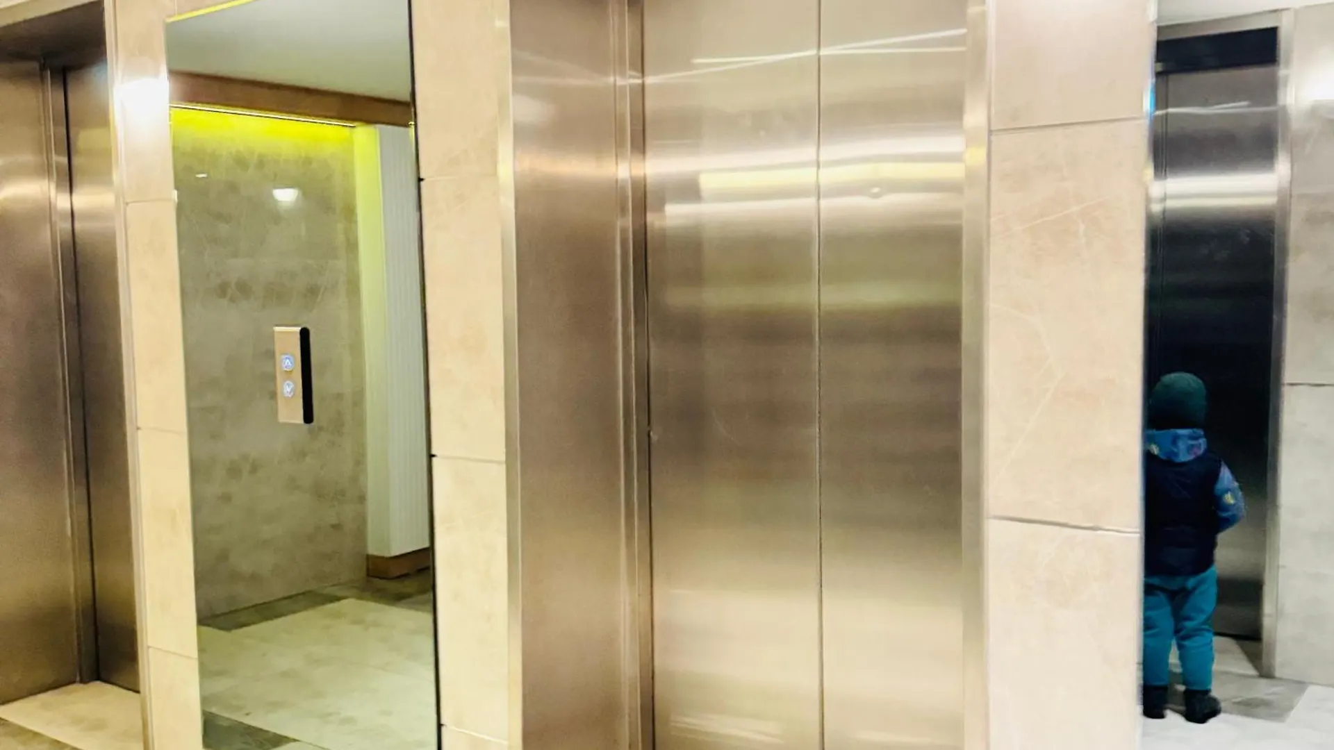 Премиум Отель Орби Сити Блок С Batumi Hotel